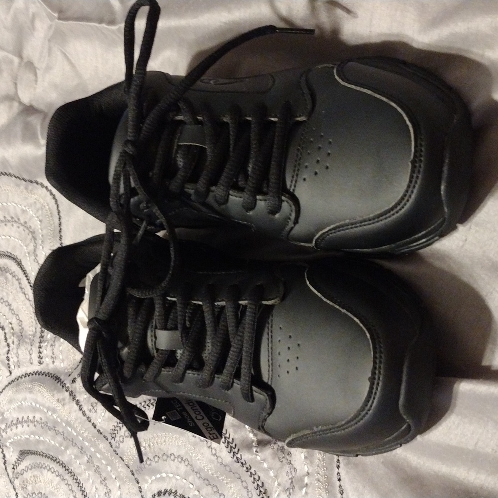 New Shoe TEC Earthinglife US size 6.5